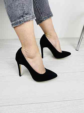 Nivelle Туфлі жіночі NIVELLE чорні натуральна замша 37р. каблук 11см (1740/10502-10512) Коломия