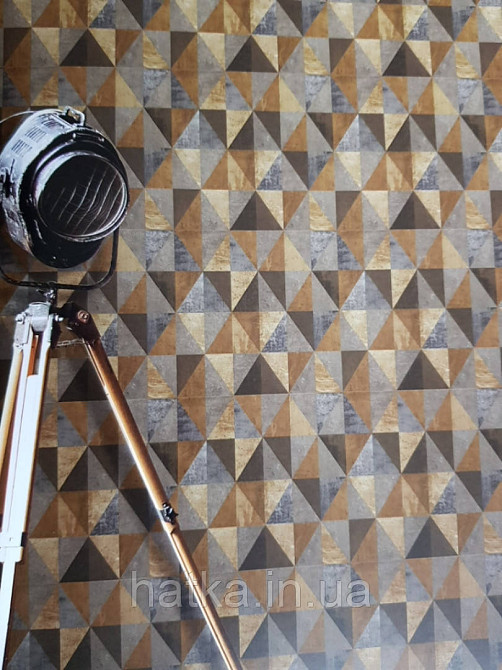 Шпалери флізелінові Decoprint Essentials EE22566 геометричні фігури 3д трикутники золотисті сірі чорні Київ - фото 1