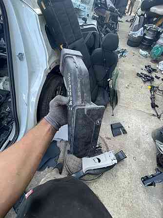 Воздухозаборник передней панели Kia Sportage 2021–2025 Киев