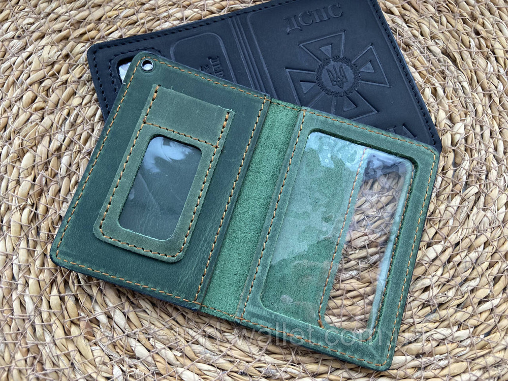 Шкіряна обкладинка ДСНС із відділенням для жетону зеленого кольору Puos Київ - фото 1