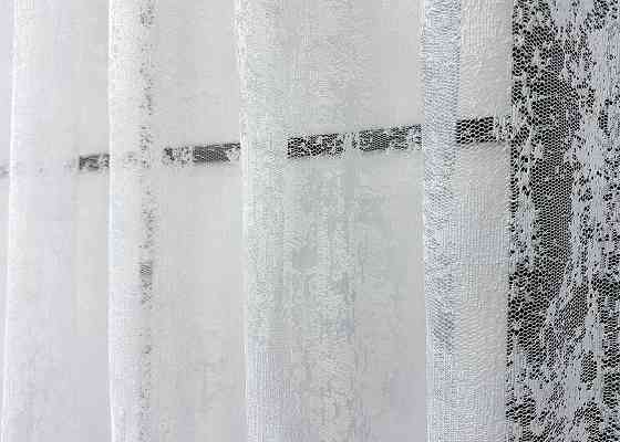 Короткая тюль, высота 1,5 м., жаккард 