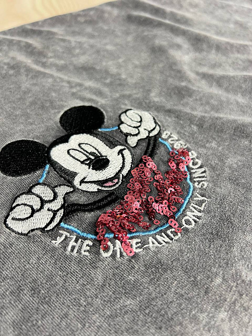 Футболка женская A-N 26030 вареная тай-дай оверсайз с вышивкой Mickey Mouse, серый, one size Киев - изображение 13