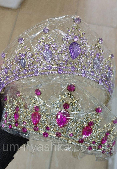 Диадема на обруче Корона малиновая с камнями Кривой Рог - изображение 7