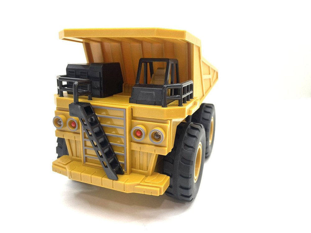 Машина на радіокеруванні Самоскид Engineering з підсвічуванням 1:24 Жовтий (22-6) Чернігів - фото 5