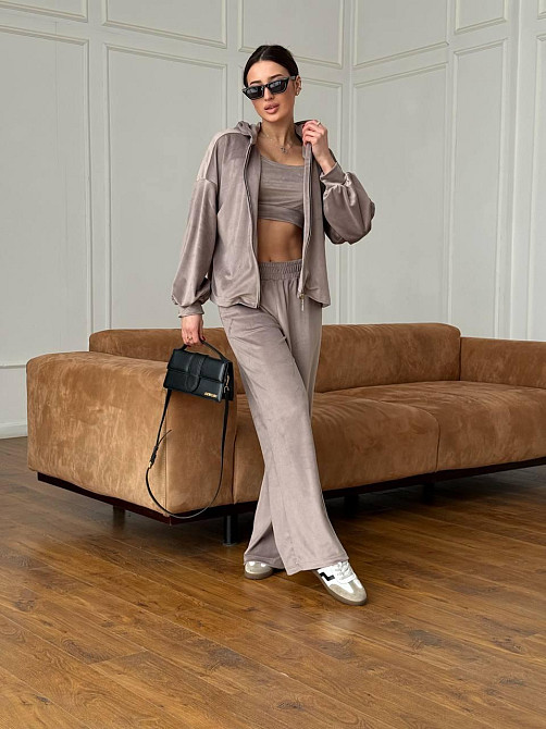 Жіночий повсякденний костюм-трійка: кофта, топ і штани велюр Бежевий, 42/46 Одеса - фото 8