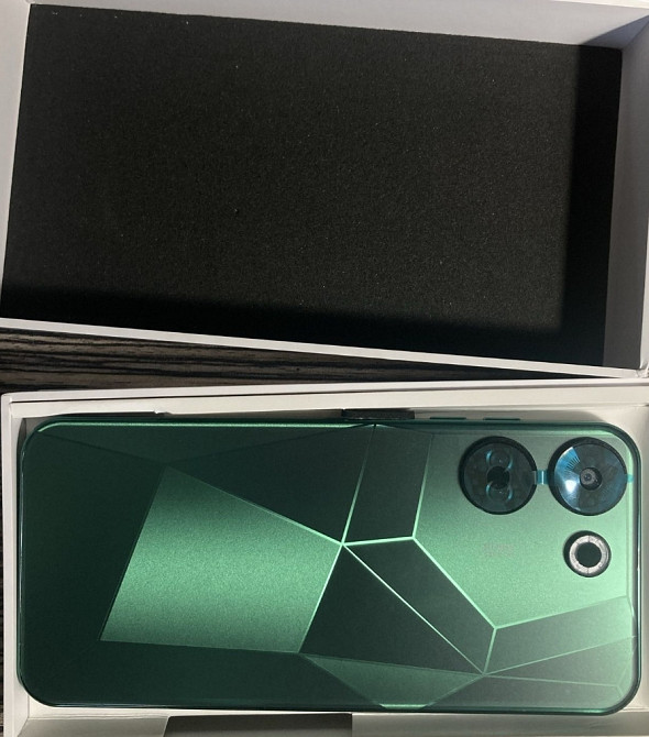 Новий телефон 2025 року CZ6 Київ - фото 2