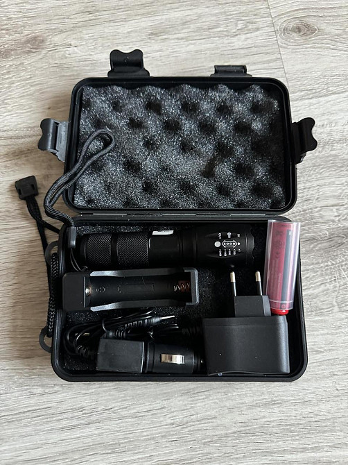 Перезаряжаемый светодиодный фонарь-прожектор с зумом Киев - изображение 2