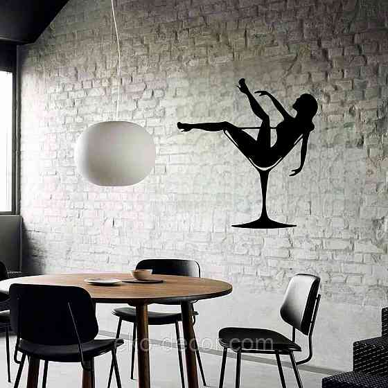 Декоративное настенное Панно «Девушка в бокале», Декор на стену 70*65 см, Черный Киев