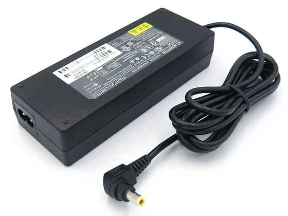 Блок живлення Fujitsu 19 V 5.27 A (штекера: 5.5х2.5) Луцк