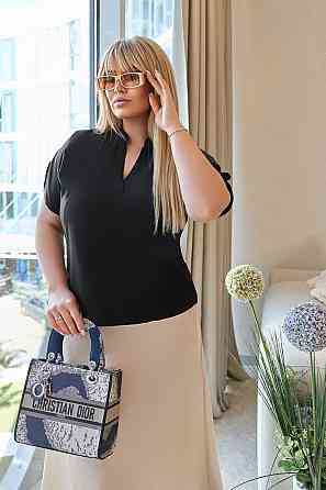 Літня блуза з розрізним рукавом "Moon"| Батал 50-52, Чорний Київ