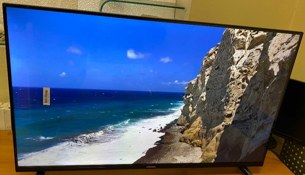 Безрамковий 4К телевізор: Samsung Smart TV 45" T2, Wi-fi lPTV Харків - фото 2