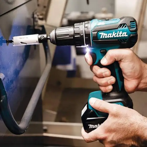 Професійний акумуляторний дриль-шурупокрут MAKITA DDF485Z : 18V, (без АКБ і зарядного) Київ