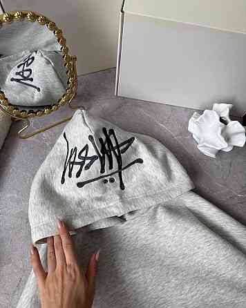 Женское теплое оверсайз худи с капюшоном и карманом кенгуру турецкая трехнить на флисе Одесса