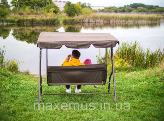 Садовые качели Bonro Relax для сада и дачи 3-х местная качели с навесом коричневая Мостиська