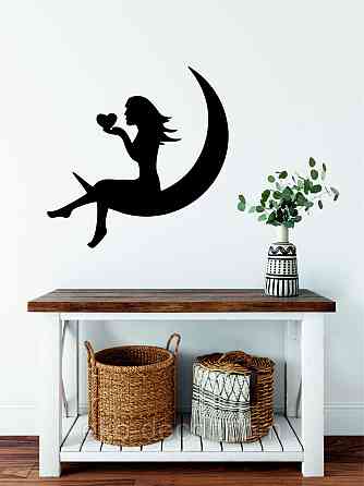 Декоративне настінне 3D Панно «Дівчина на місяць», Декор на стіну з об'ємом Київ