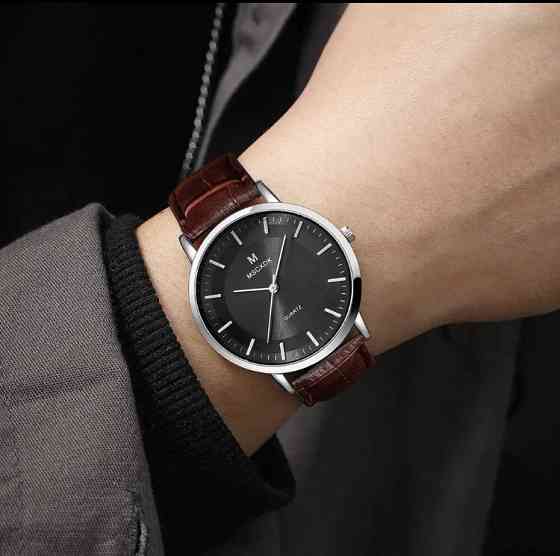 Подарочный набор для мужчин: наручные часы с 4 ориг. браслетами- диам 4см, длин 24см, шир рем 2см, без коробки Киев