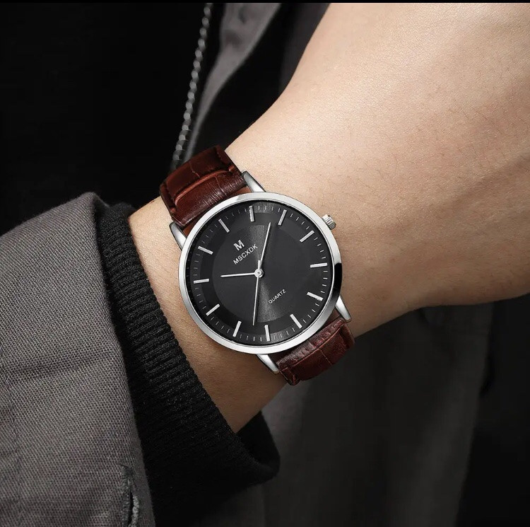 Подарочный набор для мужчин: наручные часы с 4 ориг. браслетами- диам 4см, длин 24см, шир рем 2см, без коробки Киев - изображение 2