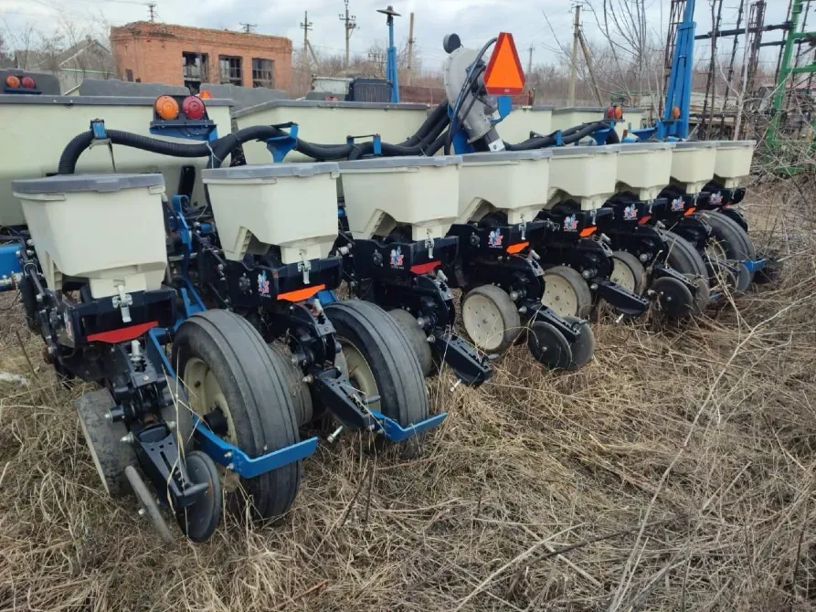 Сівалка Kinze 3000 пневматична Дніпро - фото 3