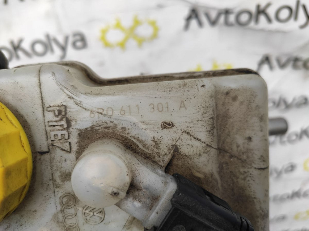 Бачок гальмівної рідини Skoda Fabia II 2007-2014 (6R0611301A) Ковель - фото 1