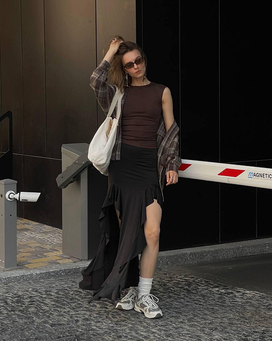 Жіноча трендова стильна спідниця з воланами мікро-масло Одеса - фото 7