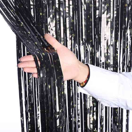 Дощик для фотозони з принтом зірочок 2 м на 1 м чорно-золотистий Київ