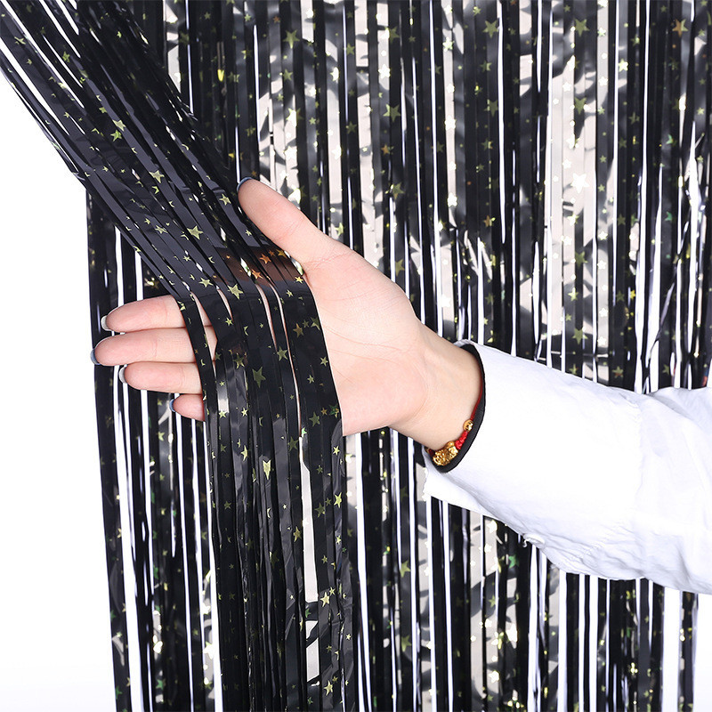 Дощик для фотозони з принтом зірочок 2 м на 1 м чорно-золотистий Київ - фото 1