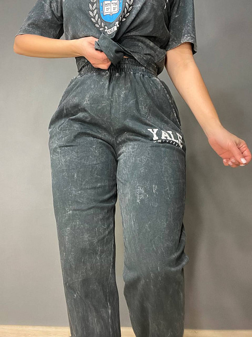 Костюм жіночий Coast Moda 4355 варений тай дай джоггери на резинці з футболкою з написом графіт, графіт, L Київ - фото 12