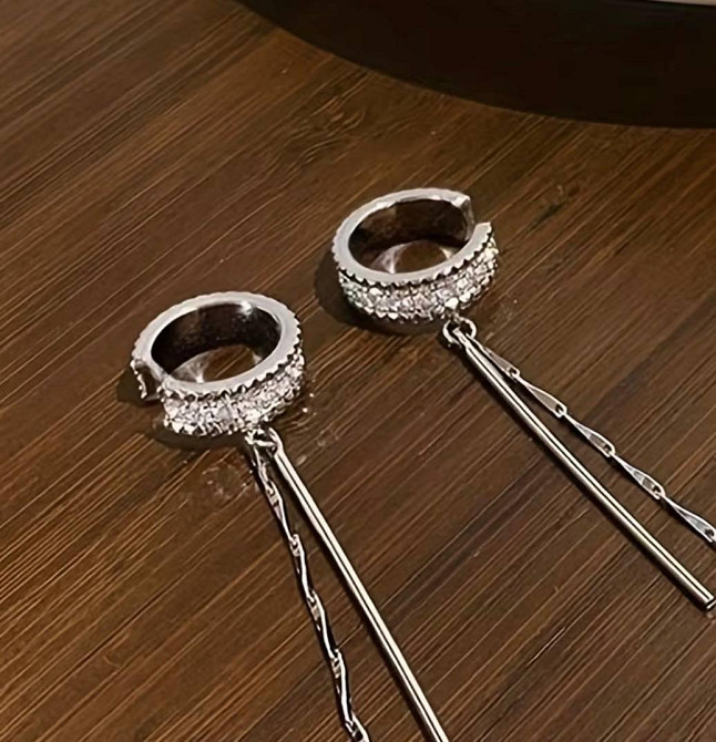 Кафа сережка без проколу з підвісками срібляста кліпса на вухо з ланцюжками прикраса Київ - фото 4