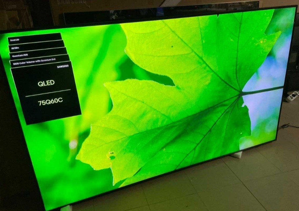 Телевизор Безрамный: 75