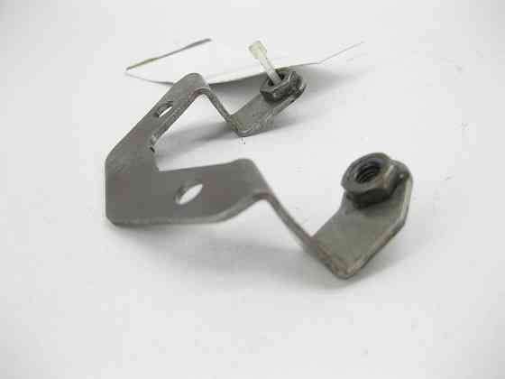 Mercedes-Benz  A6420180140 Кронштейн датчика рівня масла в піддоні для двигуна OM642 V6 3.0 cdi ML W164 GL X164 R-Class W251 Одесса