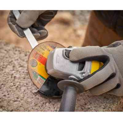 Шлифовальная машина Stanley угловая FATMAX, 1100 Вт, 3000-11000 об/мин, 125 мм, 2.2 кг (FMEG225VS) Винница