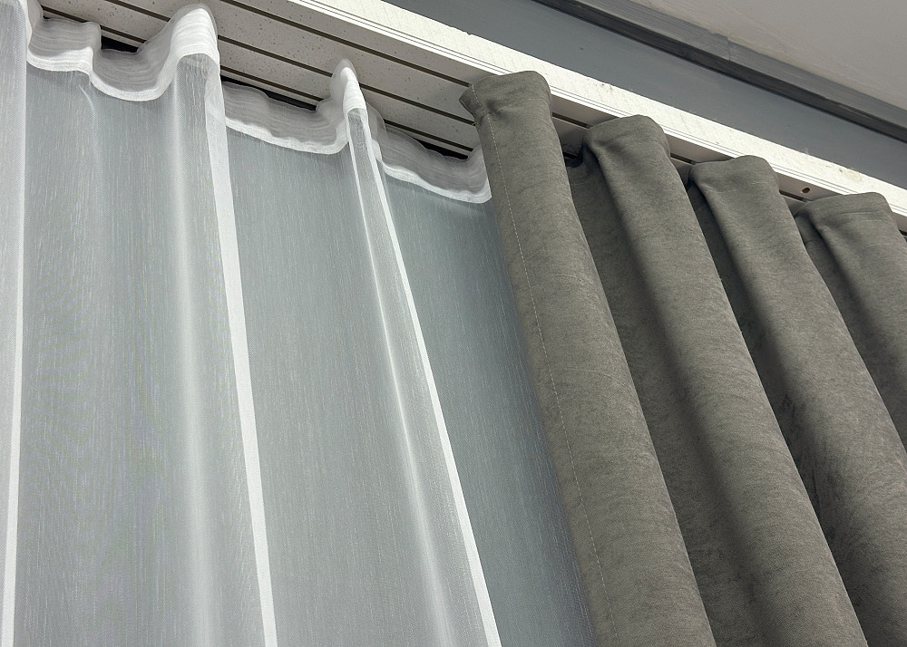 Комплект штор VR-Textil Мікровелюр Petek 200х270 2шт і Тюль 600х270 1702ш-1153т Сірий з білим 71-056/7 Київ - фото 7