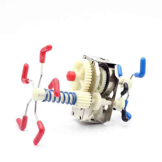 Механічна іграшка "SKIDUM WIND UP" 10,2 х 7,6 х 7,6 см Рівне