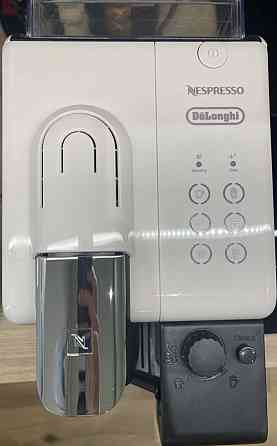 Кофемашина Delonghi Lattissima touch EN500W. Киев