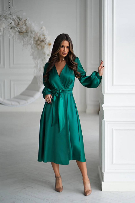 Жіноча сукня з запахом, з атласу Одеса - фото 3