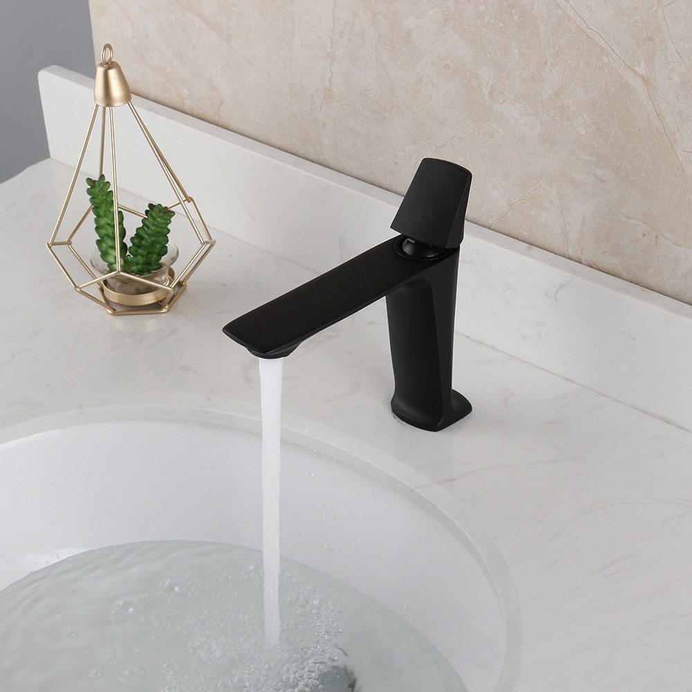 Дизайнерский смеситель для раковины однорычажный, горизонтальный монтаж WanFan Черный Каменец-Подольский - изображение 2