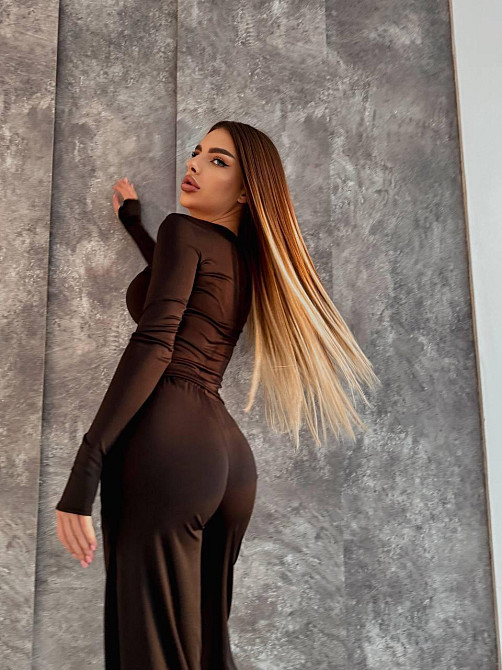 Женский базовый повседневный костюм двойка из микродайвинга Шоколад Одесса - изображение 8