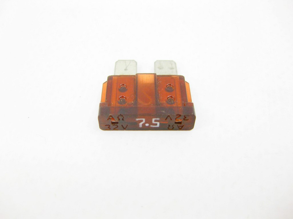 Mercedes-Benz  N000000004202 Запобіжник C-5A-S 5A світло-коричневий CLS C219 E-class W211 ML W164 C-Class W205 GLC X253 C-class W203 CLK Coupe C209 SL Одесса - изображение 4