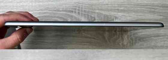 Планшет Apple iPad 6 9.7 дюйми Wi-Fi 128GB LTE Space Gray A1954 Киев