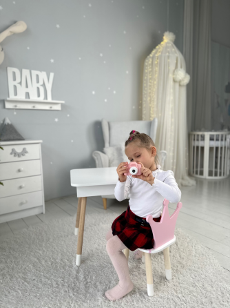 Детский столик с откидным верхом и стульчик 