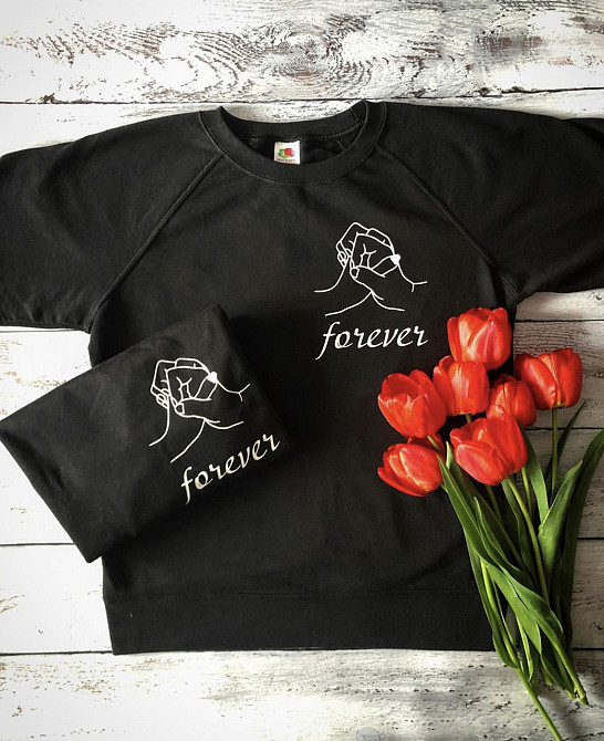 Парні толстовки для хлопця та дівчини з принтом - Руки та напис Forever Чернівці - фото 1