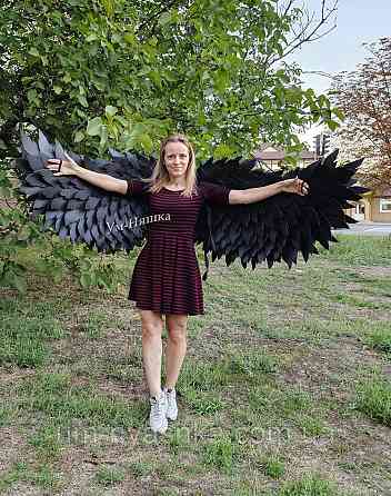Чорні гнучкі великі крила дорослі Кривий Ріг
