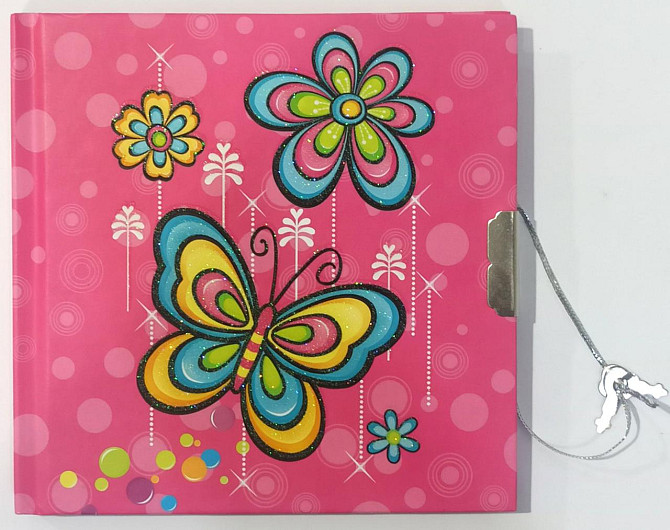 Блокнот дитячий на замочку 135x135mm, 70g, 56 л,Метелики рожеві, шт Київ - фото 1