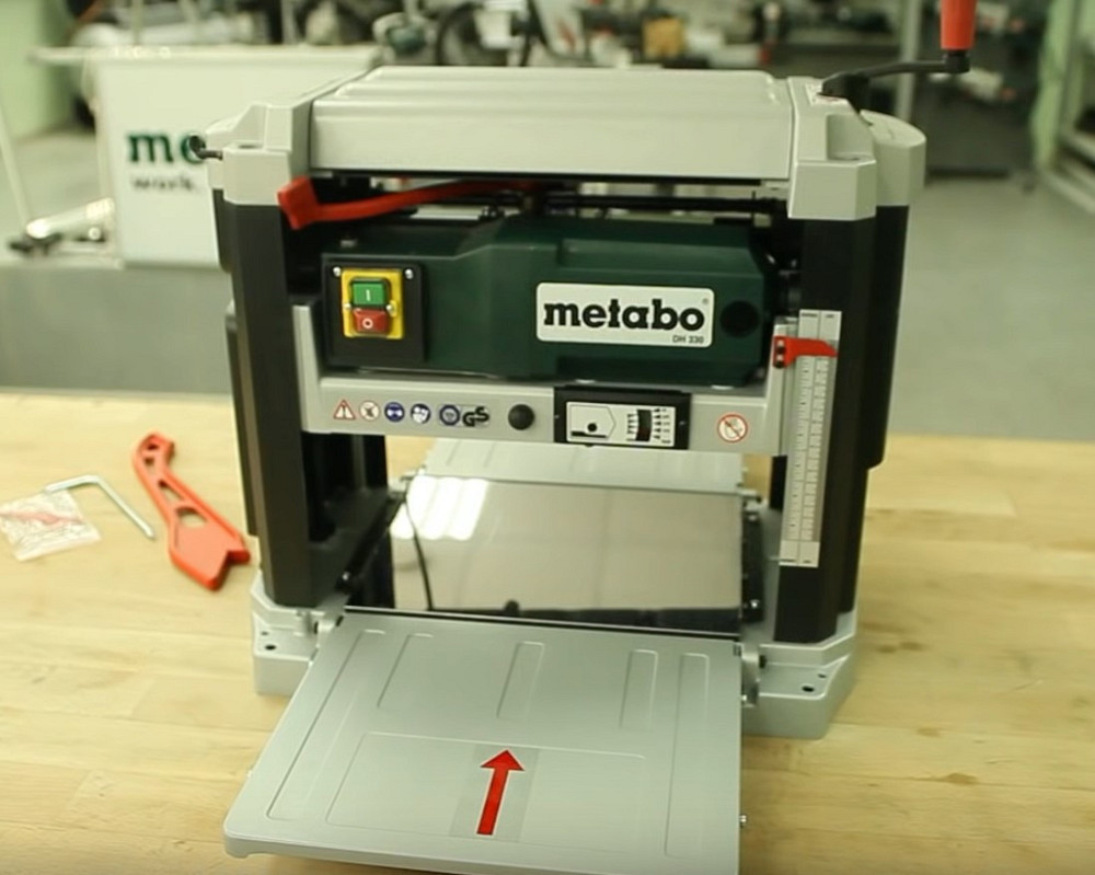 Електричний рейсмусовий верстат для дерева Metabo DH 330 : 1800 Вт портативний рейсмус (0200033000) Київ - фото 12