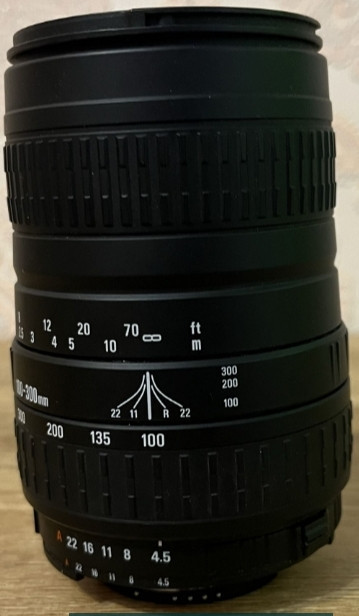 Объектив: Sigma 100-300mm.F4.5-6.7 . Япония для Nikon. Харьков - изображение 2
