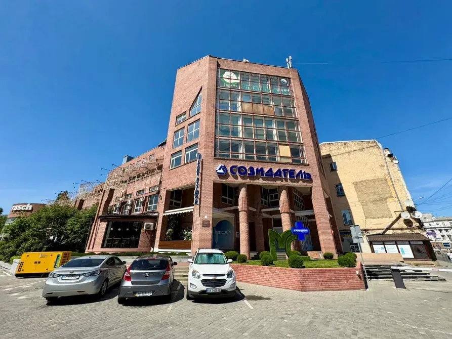 Офис в центре города, 4 и 5 этажи. Собственная терраса, 2 лифта, автономное отопление Газ Днепр - изображение 1