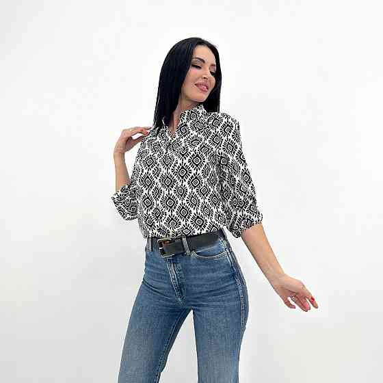 Жіноча блузка з принтом "Marocco" оптом | Батал | Розпродаж моделі Білий, 50-52 Київ