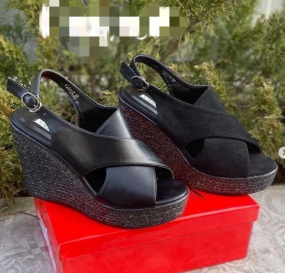 Женские Босоножки на Танкетке Кожаные Сандалии на Платформе Чёрные Летние (размеры: 35,38) - 51-1 Днепр