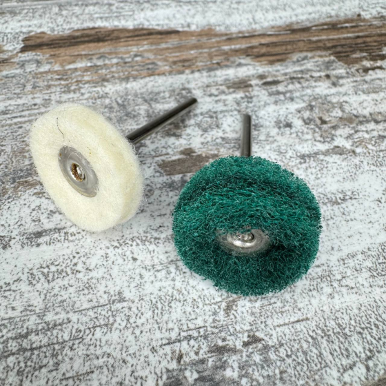 Набор полировальных кругов Ø25 мм для дремеля: абразивные 20 шт и войлочные 5 шт для гравера Киев