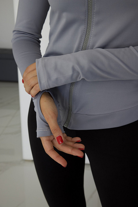 Женский костюм для спорта и фитнеса 